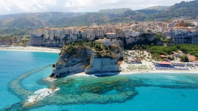 Esplorando le Meraviglie della Calabria: un Viaggio Indimenticabile